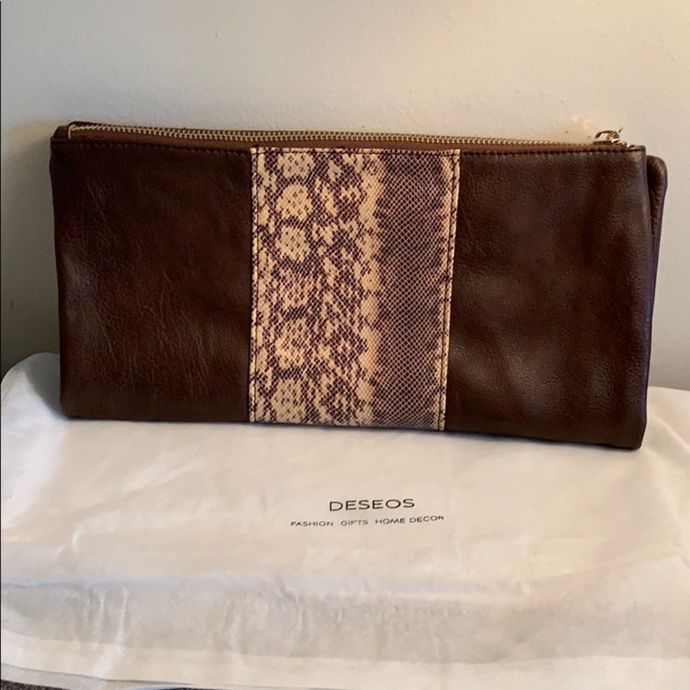 Autumn Clutch by Deseos in “Café”